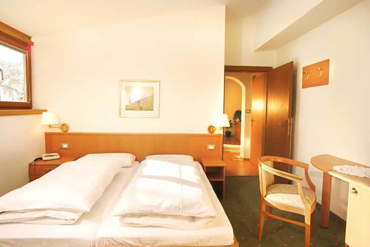 Landhaus Weger Pensionat Merano Exteriör bild